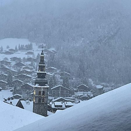 Duplex Skis Aux Pieds Centre Village - 6 Couchages - 2 Salles De Bain Clusaz Zewnętrze zdjęcie